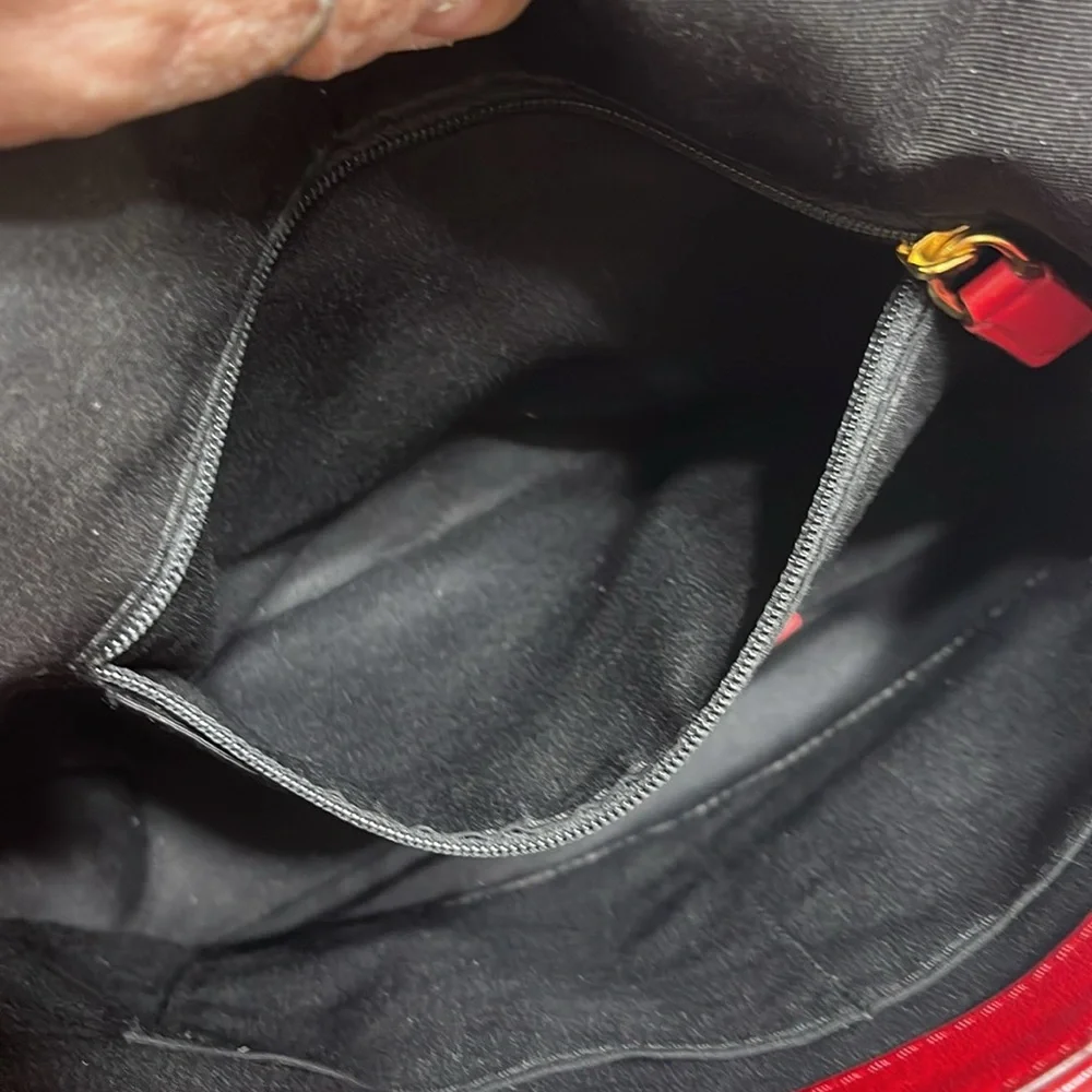 Marc Jacob’s Red Leather Empire City Crossbody Purse - Picture 7 of 15